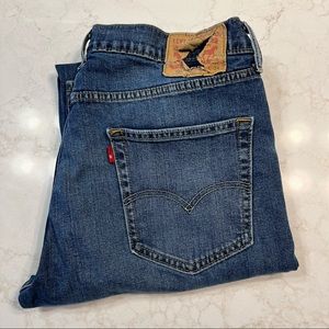 Levi’s 514 jeans.  33x34